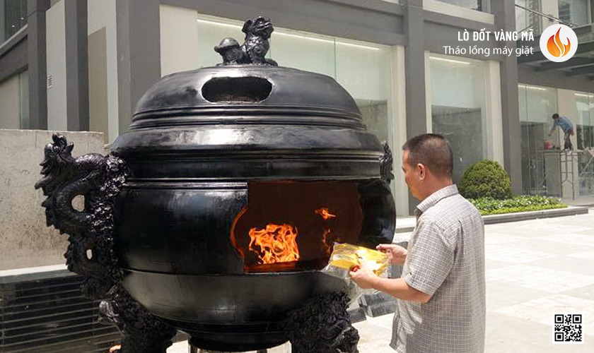 Lò hoá vàng bằng xi măng tại các chung cư
